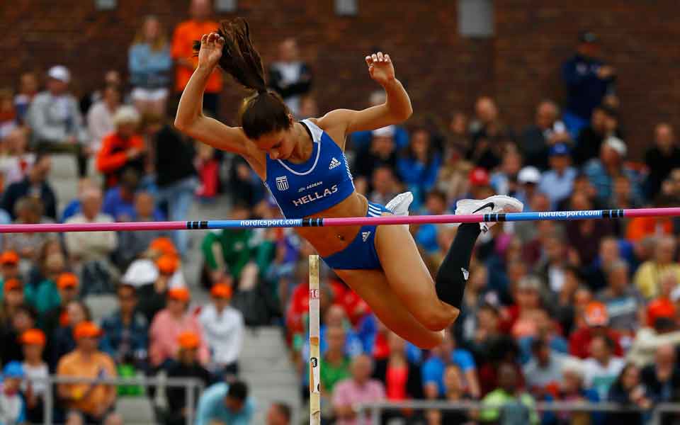 Pole-vaulter Stefanidi wins gold in Europeans with 4.81 m.