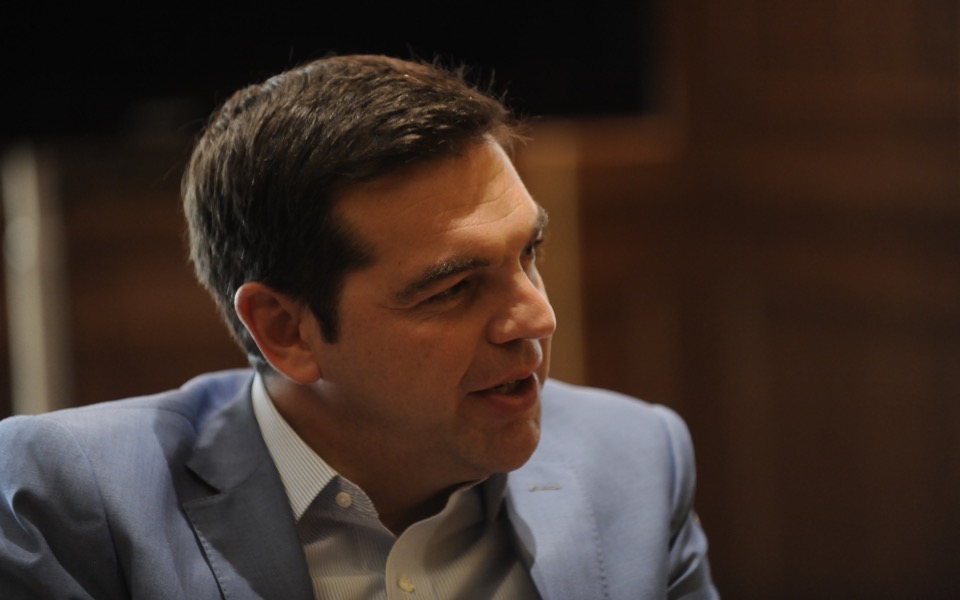 Tsipras calls on parties to back electoral reform
