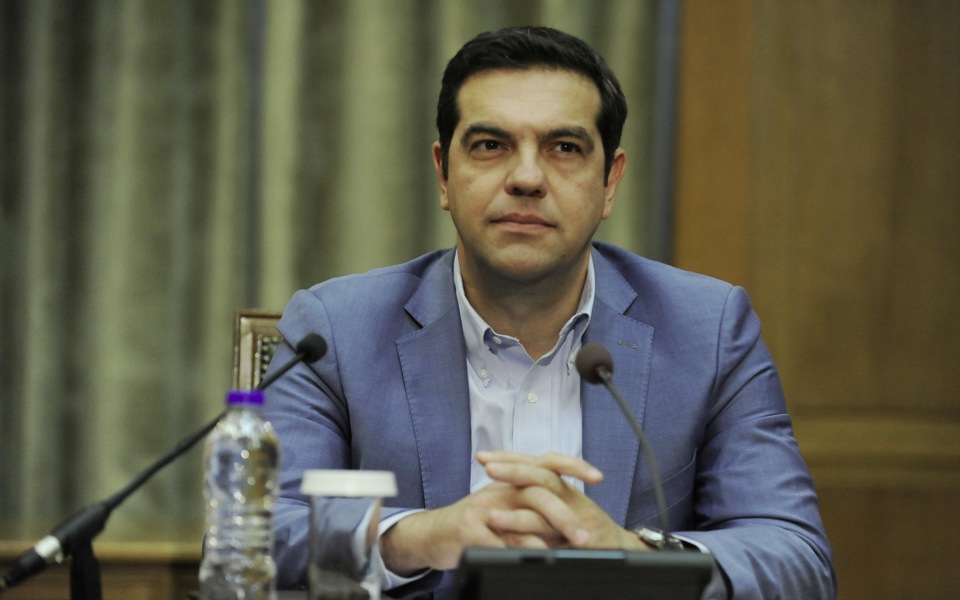 Tsipras shifts to welfare agenda