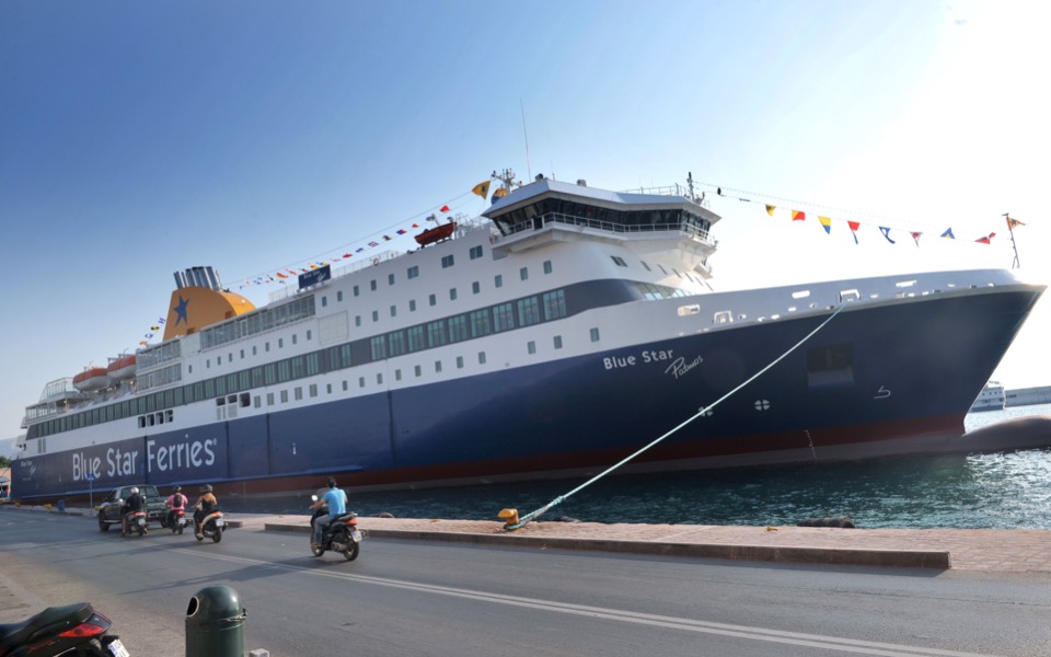 Blue Star Ferries offers discounts to first-year students