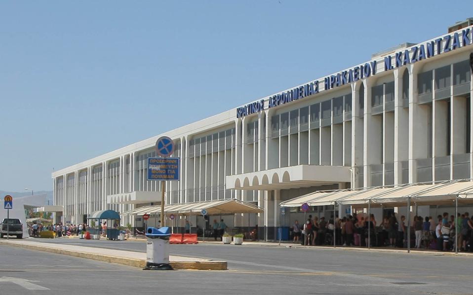 Iraklio airport shuts down for an hour following fuel leak