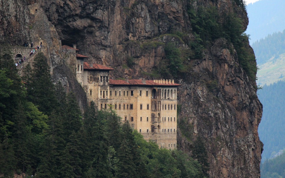 Turkish authorities give permission for service at Sumela Monastery