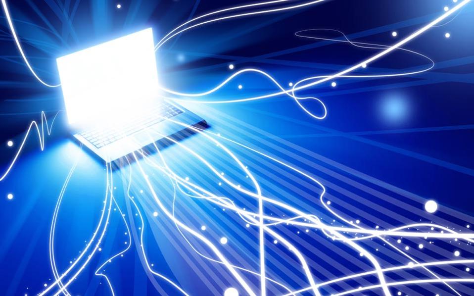 EU seeks to spur fast broadband roll-out with telecoms reform