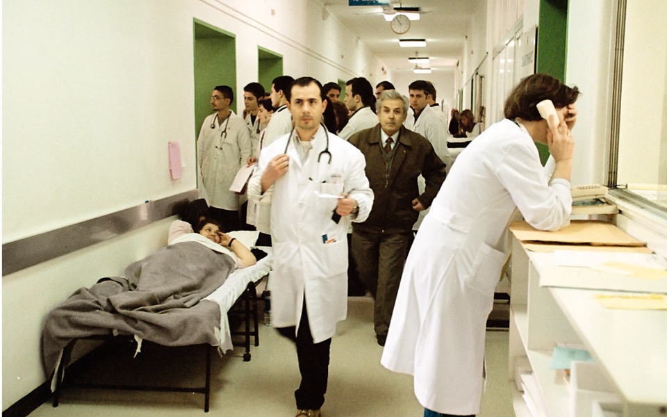 Report says public hospitals lack staff, medical equipment