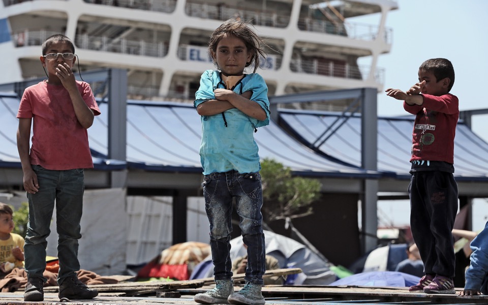 EU ups Greece refugee aid after damning report