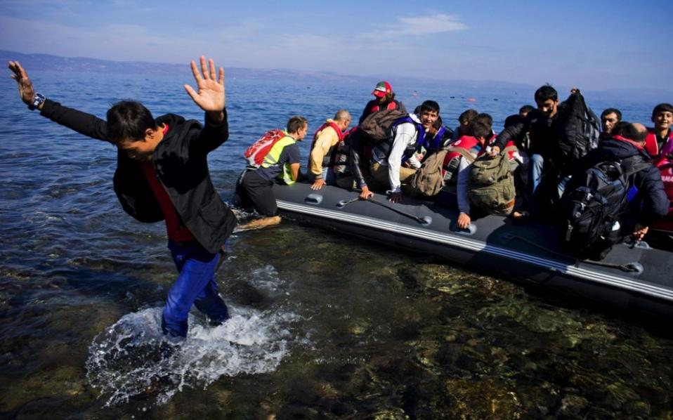 More refugees, migrants arrive on Greek islands