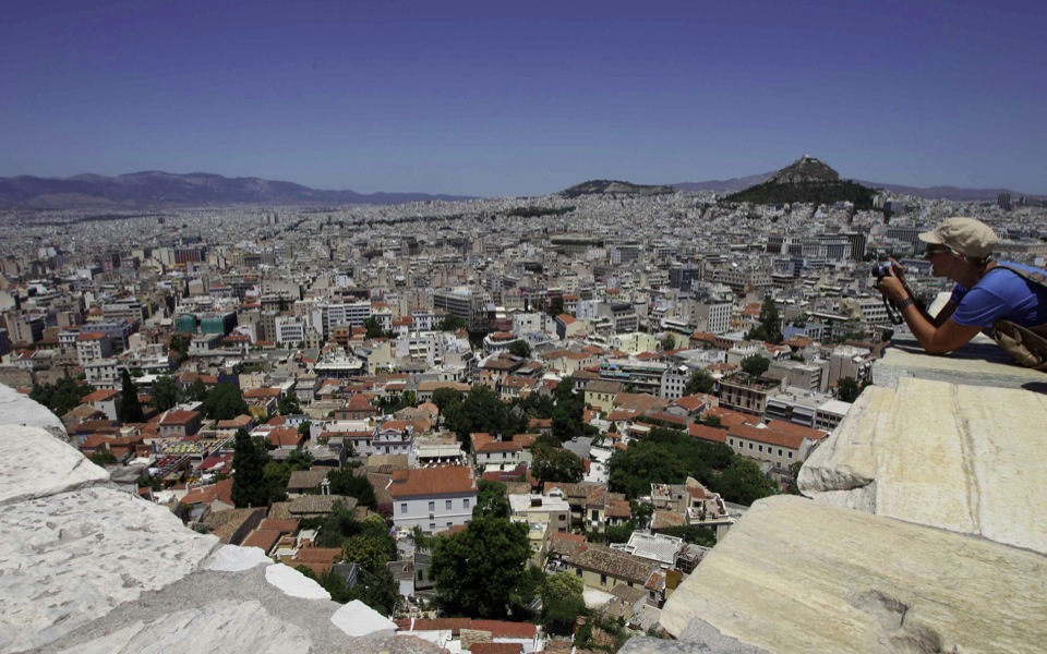 Small decline to hotel rates in Athens this month