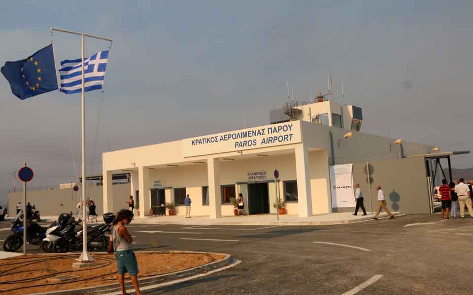 Paros airport trebles incoming passengers in August