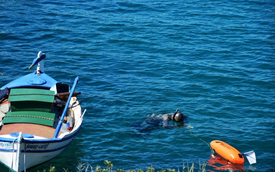 Spearfisherman injured by boat off Myconos