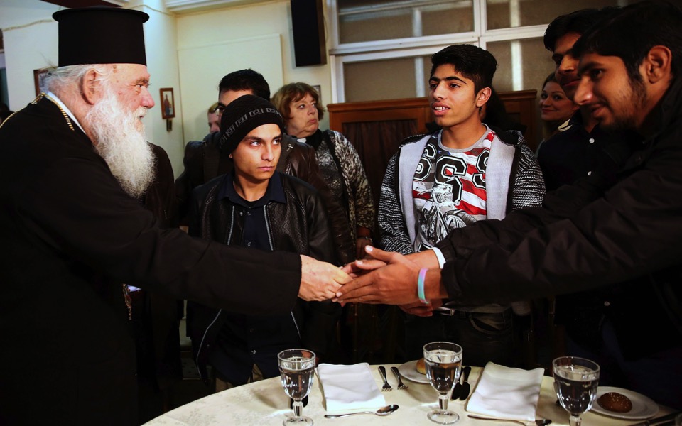Archbishop Ieronymos meets refugees at Athens shelter