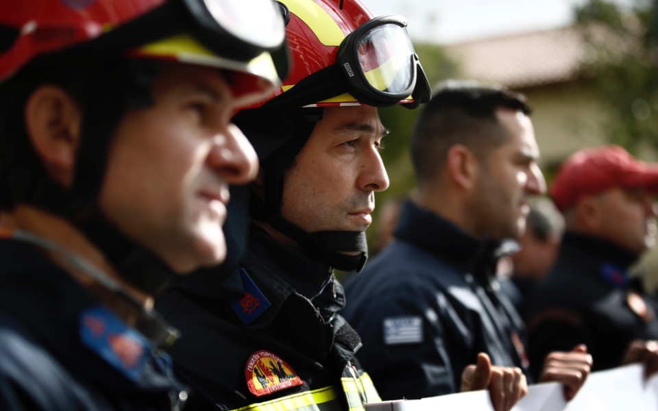 Fire service workers take to streets of Athens