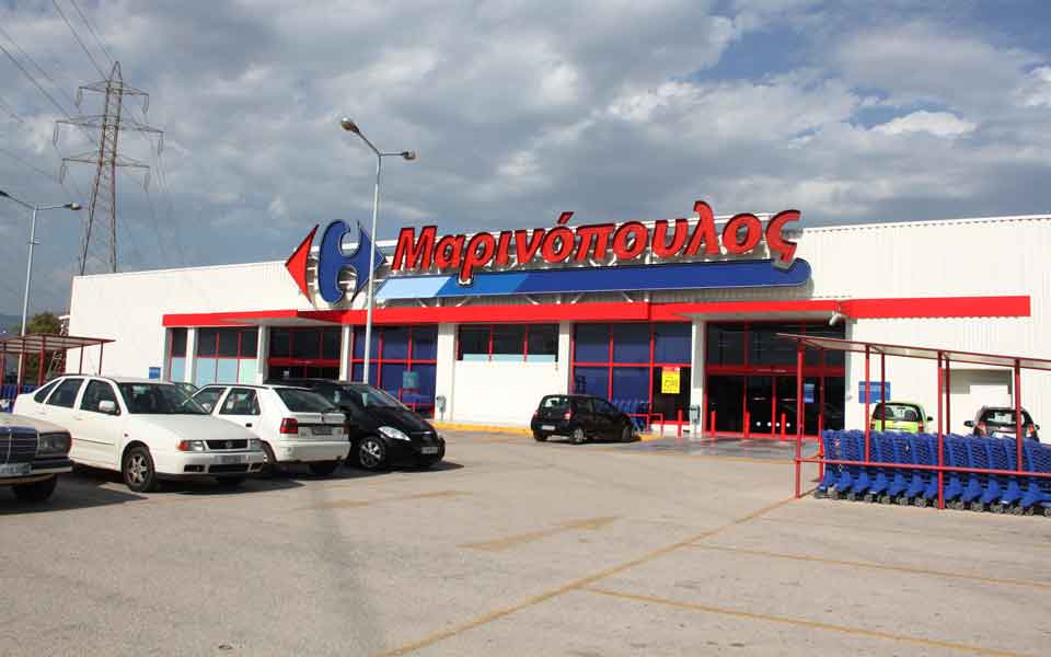 Deadlines looming for Marinopoulos, as workers consider striking