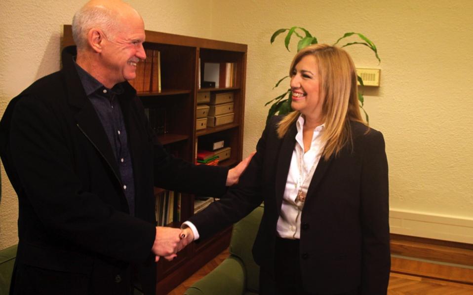 Papandreou rues not holding bailout referendum
