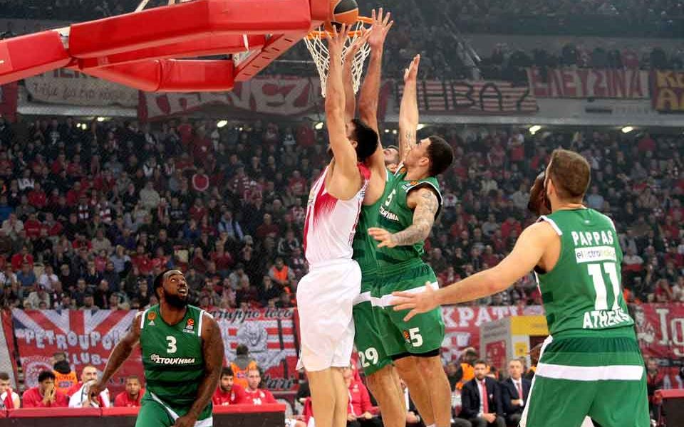 Red hoopsters dominate another Greek derby in Euroleague