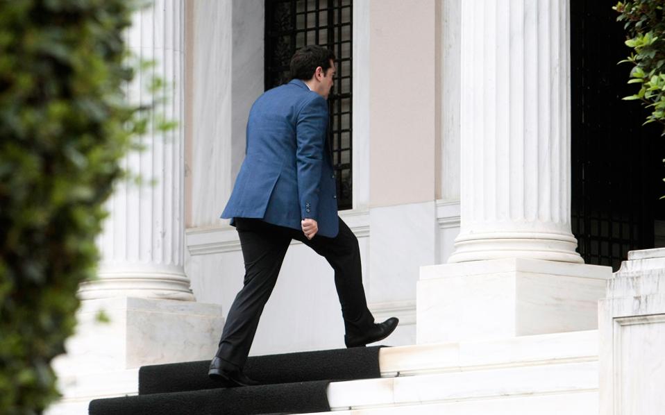 Greek PM briefs party leaders ahead of multi-party summit on Cyprus
