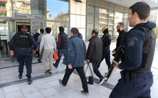 Administrative court hearing Turkish servicemen’s release request