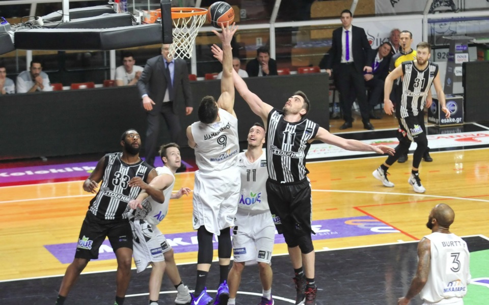Olympiakos, AEK emerge unscathed, but PAOK loses at Apollon Patras