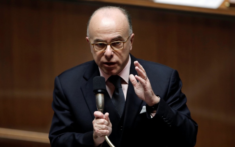 French PM urges balanced approach in Greece talks