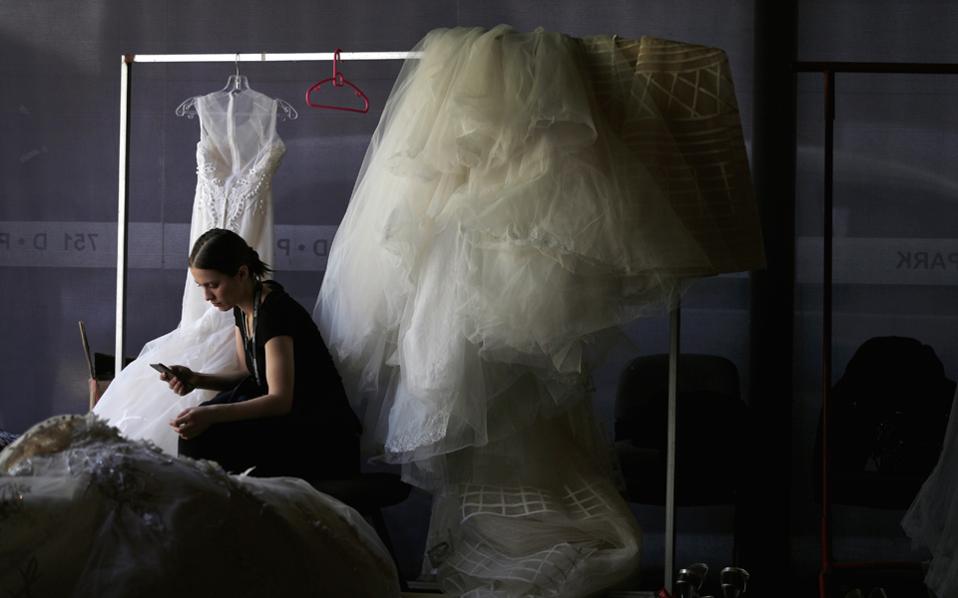 Crisis in Greece prompts increase in marriage breakups