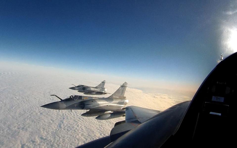 Four Turkish jets chased off after violating Greek air space