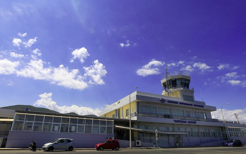 Brussels clears regional airport privatization
