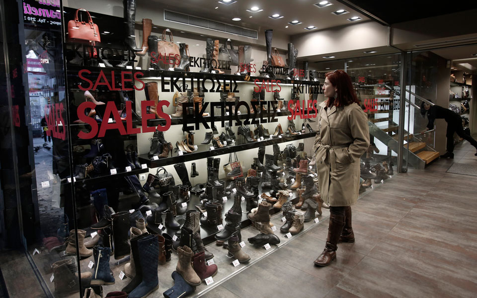Greek retail sales slip in January