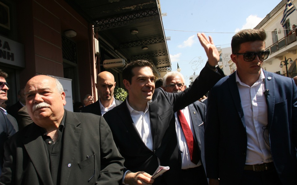 Greek PM seeks to nip dissent in bud