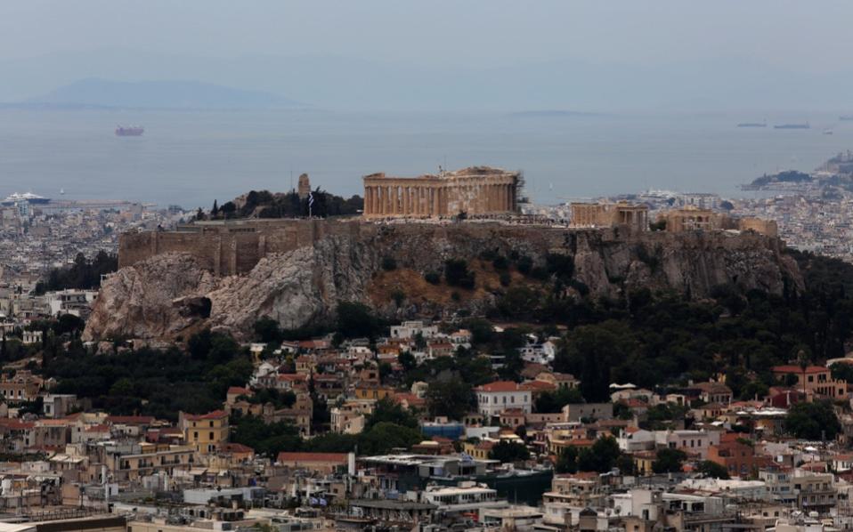 Lenders to agree Friday to send experts to Athens to finalize deal, EU official tells Reuters