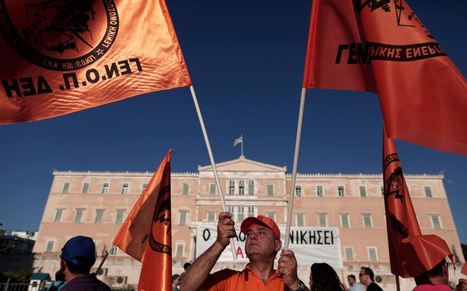 Workers at Greece’s PPC go to European court over stake claim