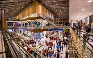 Varde Partners to buy 31.7 pct stake in Lamda Malls