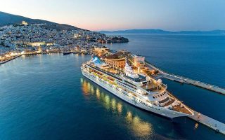 Fewer passenger arrivals as cruise ships give Aegean a miss