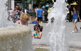 Temperature tops 40C for first time this year