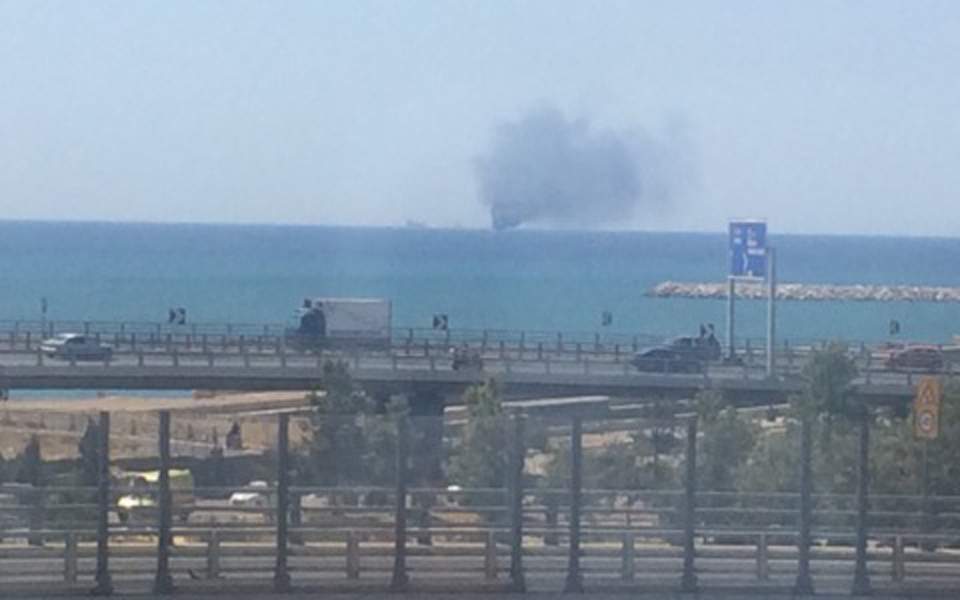 Yacht catches fire near Alimos Marina
