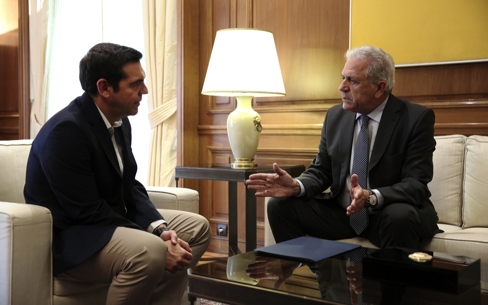 Avramopoulos: Free-travel zone must be protected