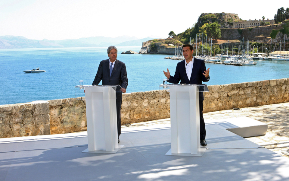 Prime ministers of Greece, Italy meet on Corfu