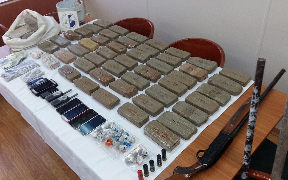 Police seize over 23 kg of heroin in operation against drug gang