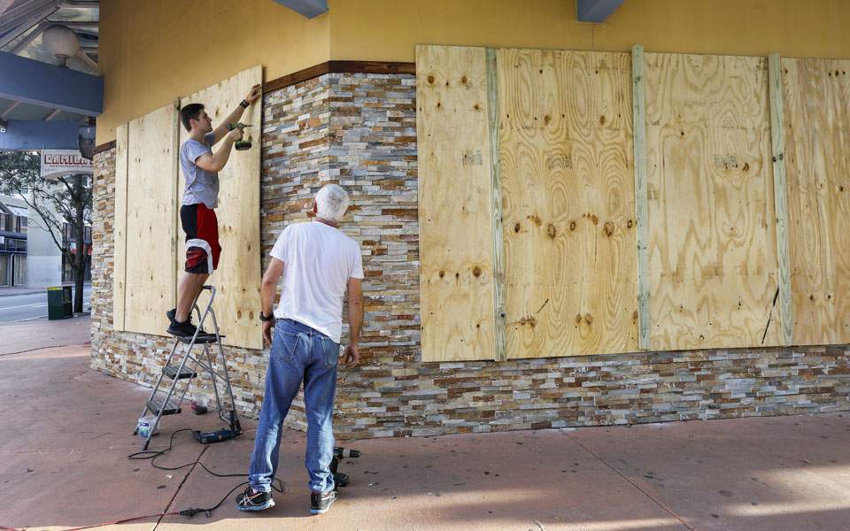 President calls Greece-born Florida mayor as Irma nears