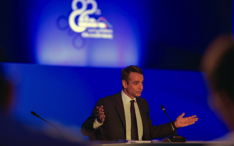 Mitsotakis says political change will lead to reforms, growth