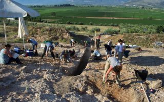 Bronze Age grave in Greece shows nobleman’s love of jewelry