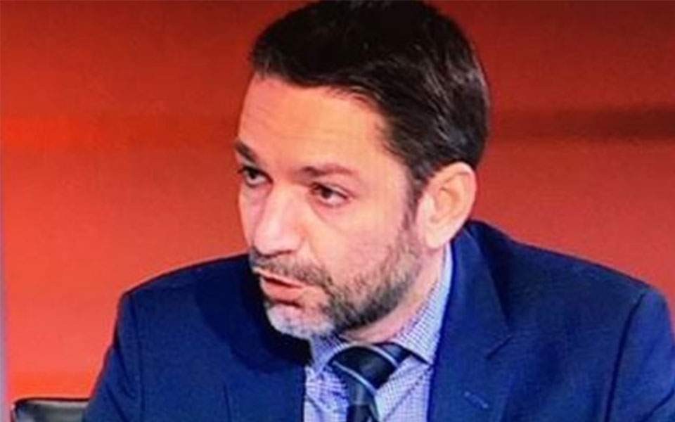 Politicians express condolences after death of Skai reporter Vassilis Beskenis, 43