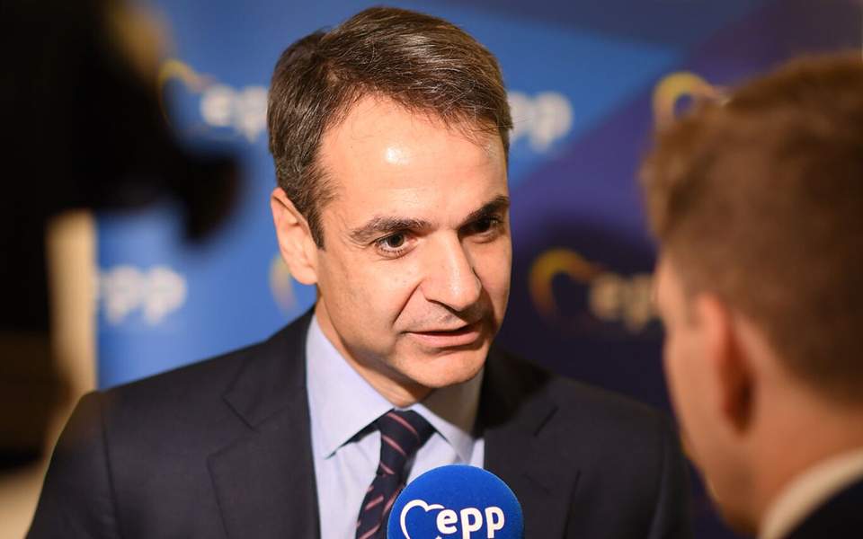 Mitsotakis says Tusk ‘wrong’ to propose abolition of quotas