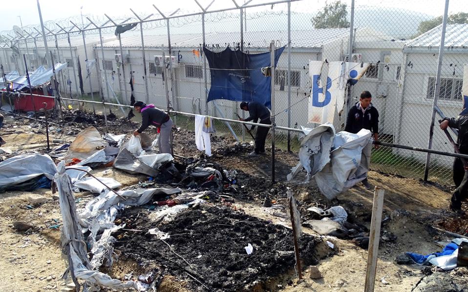 UNHCR calls for migrant transfers, Greek authorities blamed for grim conditions