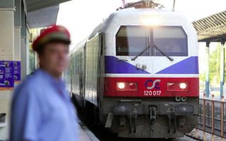 Patra residents reject plans for new rail line