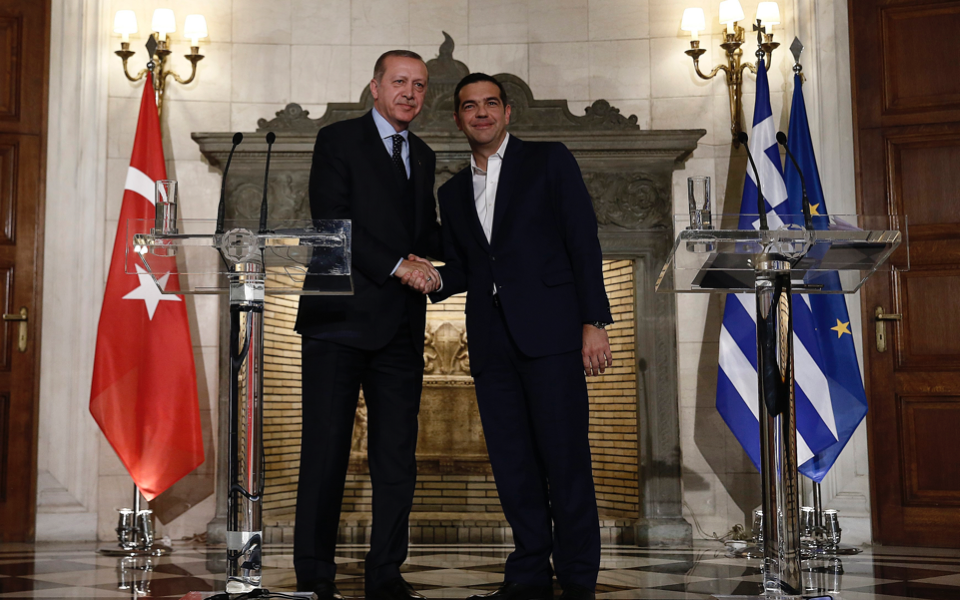 Erdogan, Tsipras strike secret deal on migrants