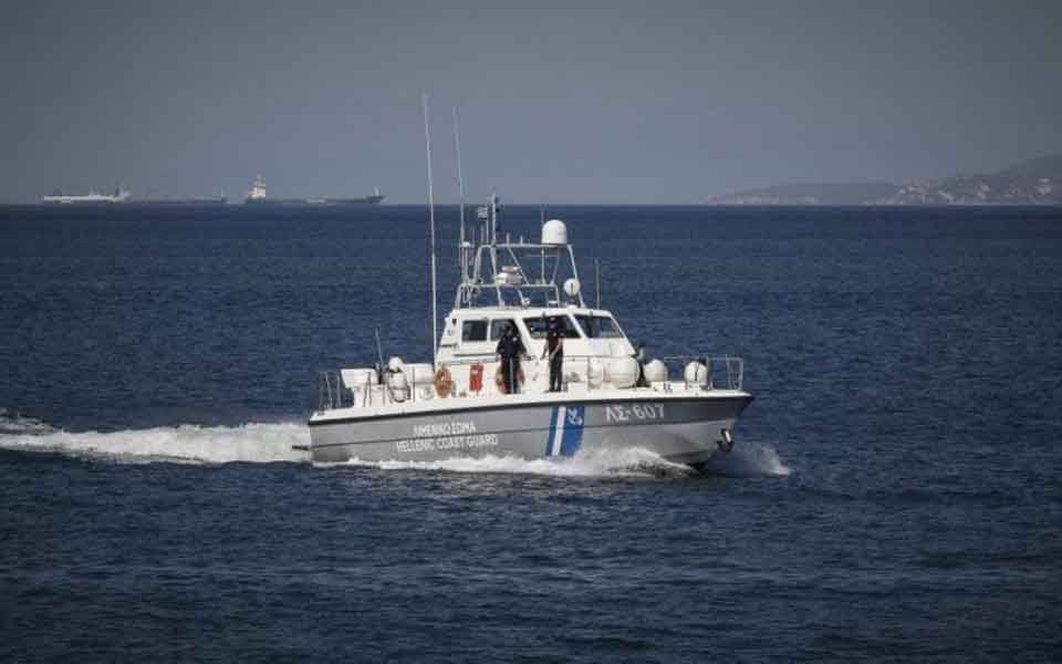 Greek coast guards nab suspected migrant smuggler in Aegean
