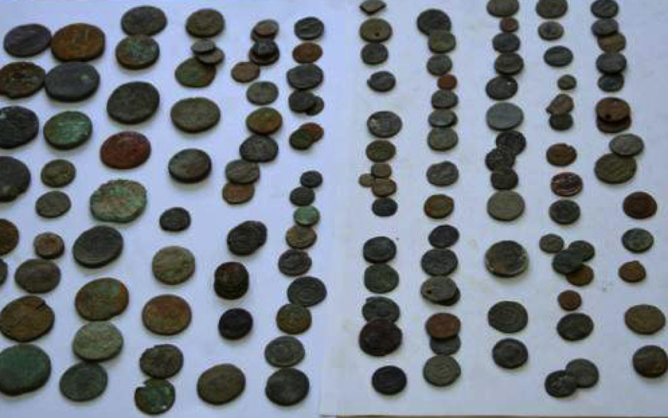 Albanian police seize stolen religious icons, coins