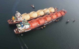 Floating LNG storage unit in Revythoussa feasible