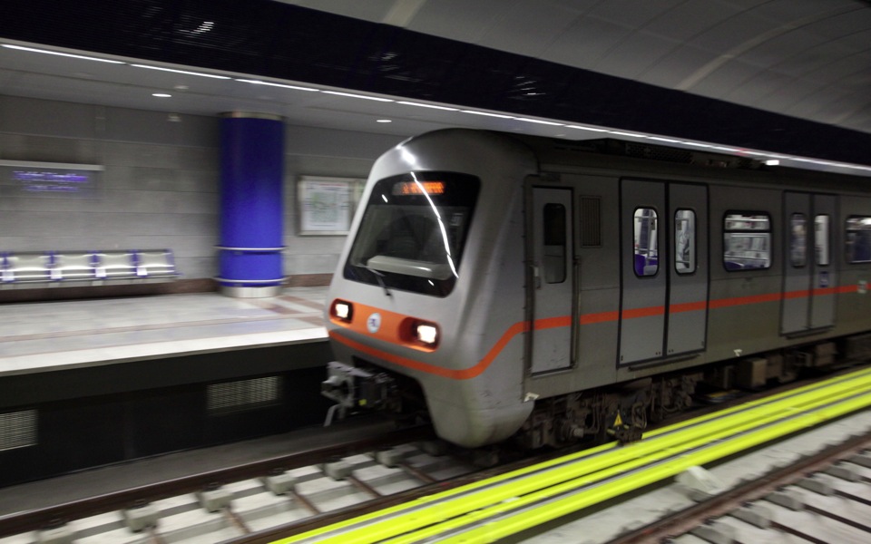 Athens metro to halt at 11 p.m. on Friday