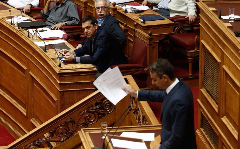 Greek opposition slams gov’t over spike in violence