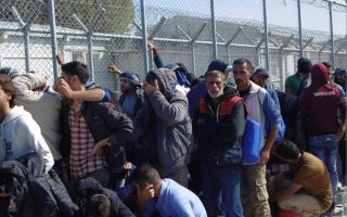 Tensions peak again on Lesvos amid plans for more migrant camps